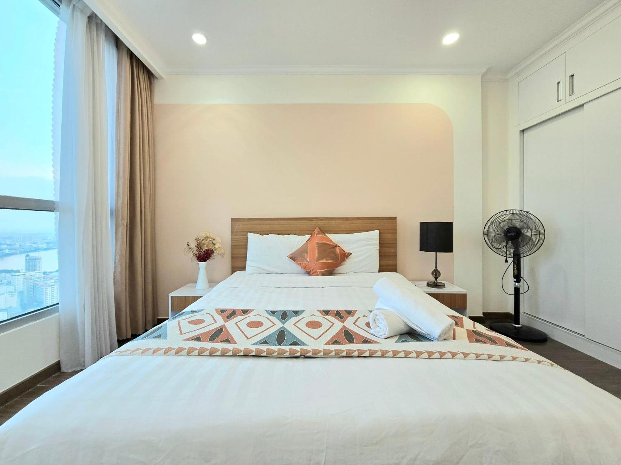 Vinhomes Romantic Căn hộ *