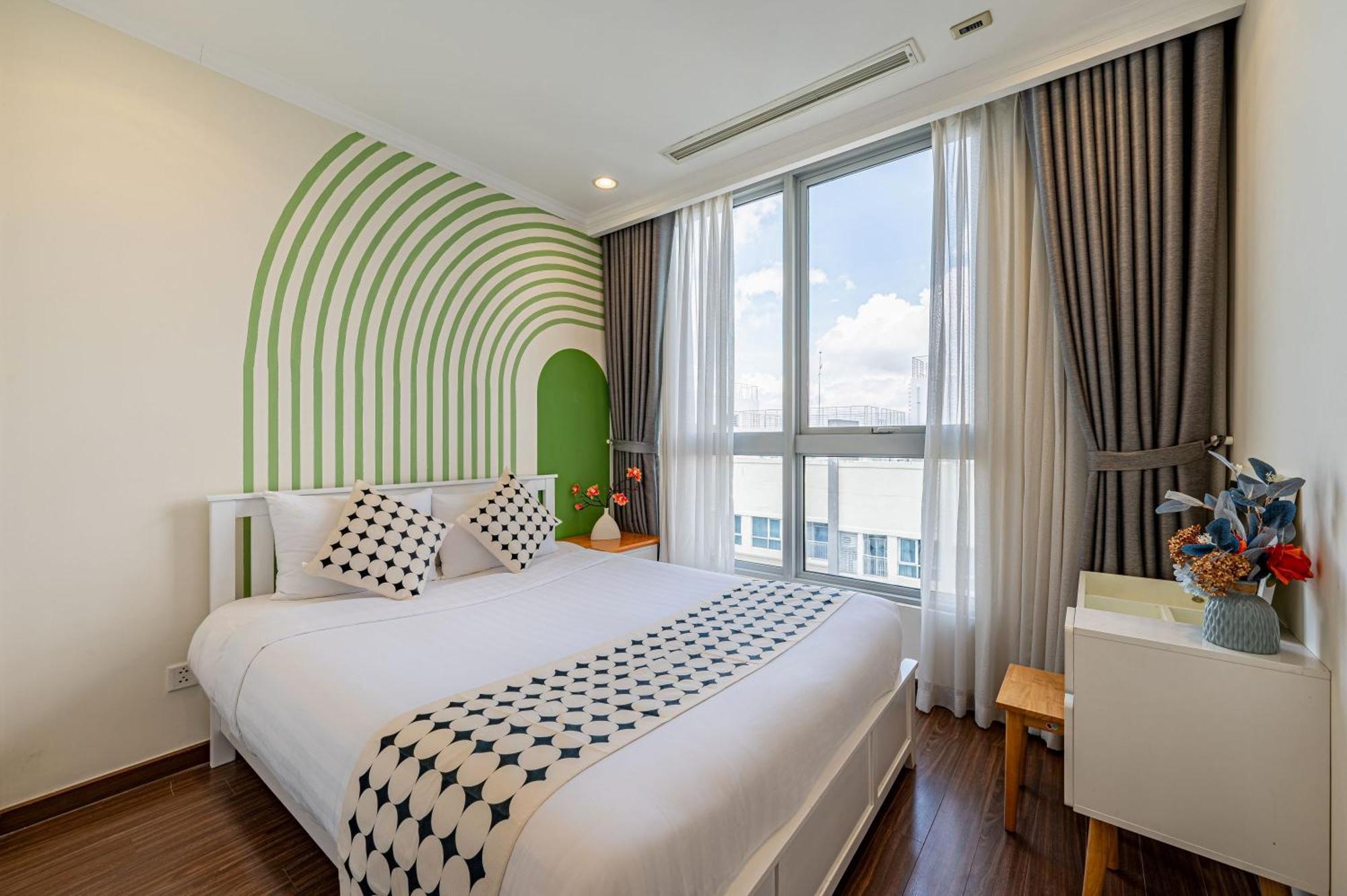 Vinhomes Romantic Căn hộ *