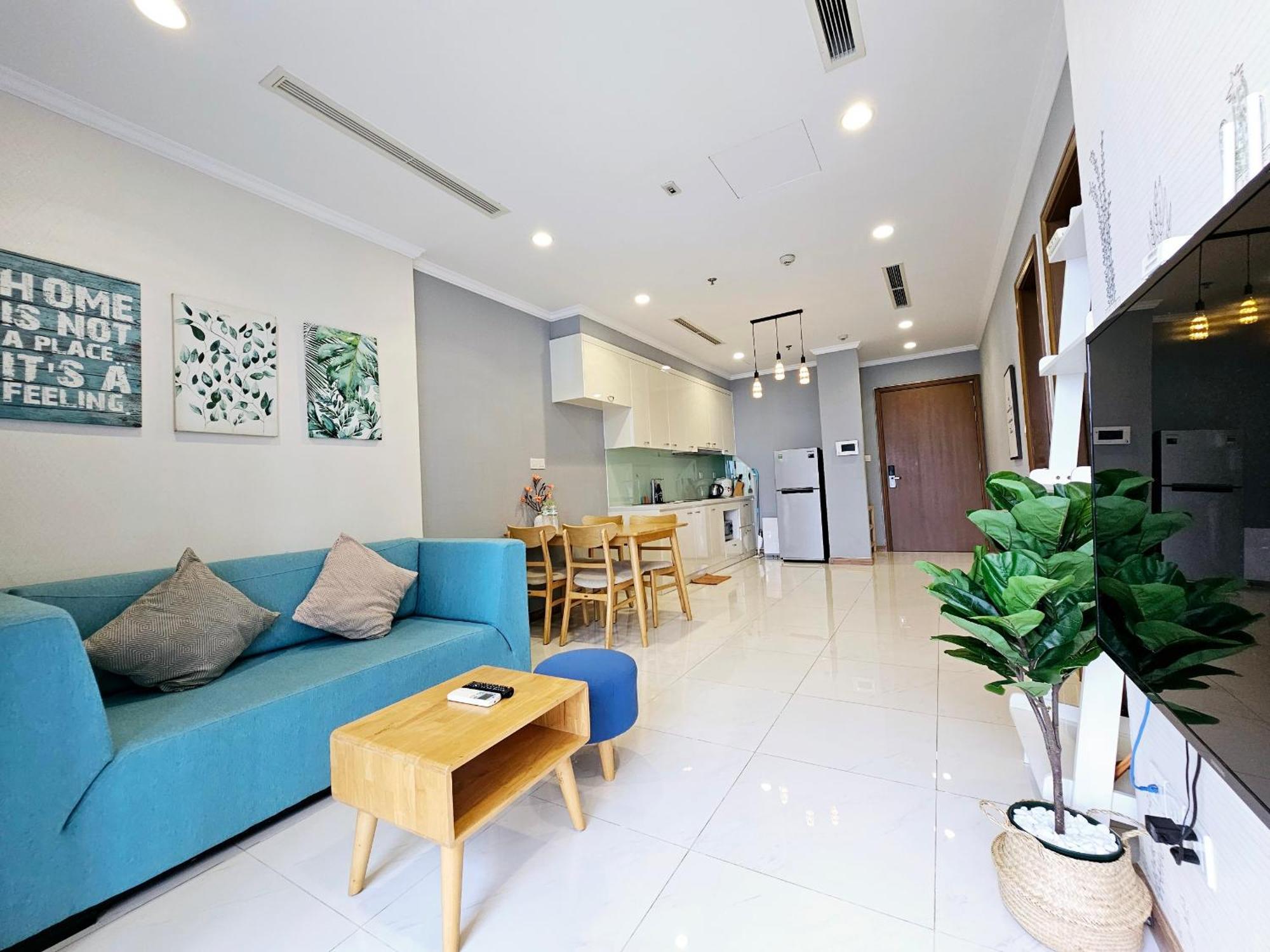 Vinhomes Romantic * TP. Hồ Chí Minh